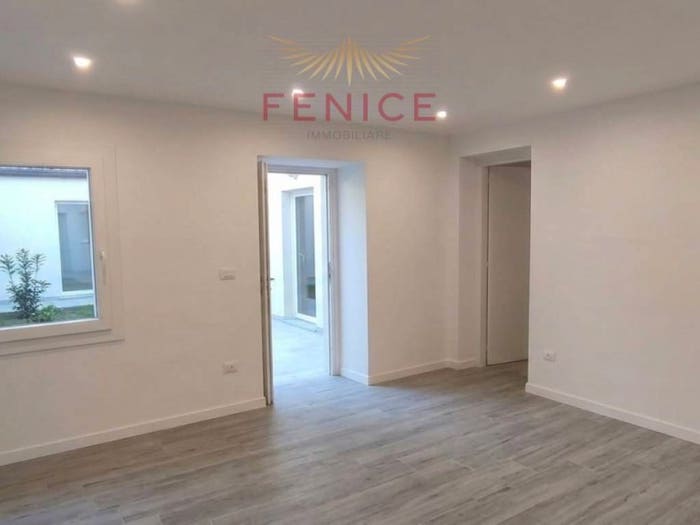 Appartamento bilocale in vendita in VICOLO ERIZZO, Centro, Montebelluna
