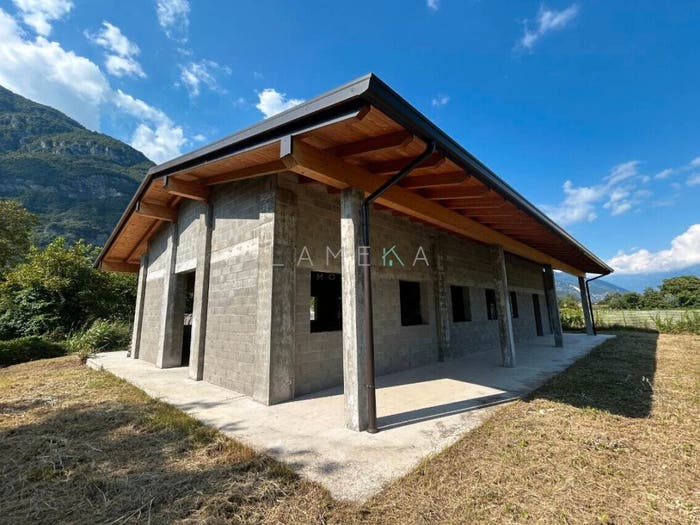 Casa in vendita in Via Molino, Piamborno, Piancogno