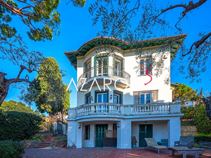 Casa con 6 locali in vendita in Via Romana, Centro Storico Sant'Ampelio, Bordighera
