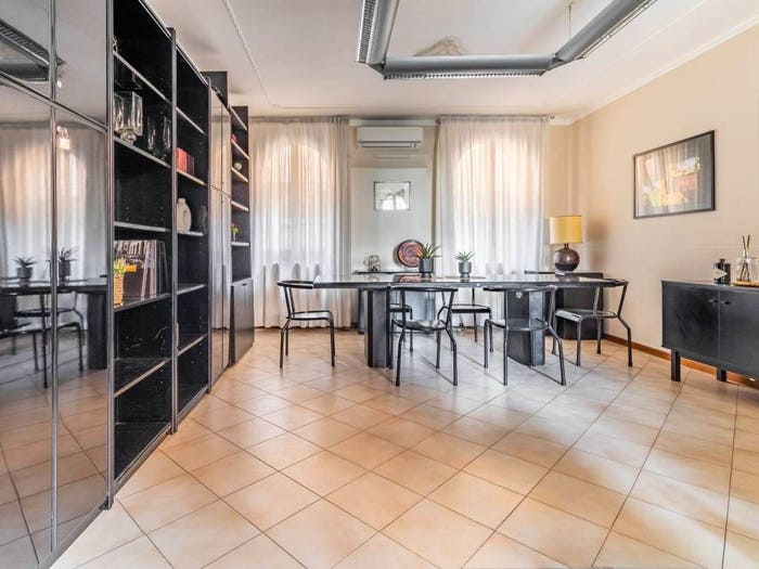 Appartamento con 6 locali in vendita in Viale Alessandro Meloni, Centro Storico, Imola