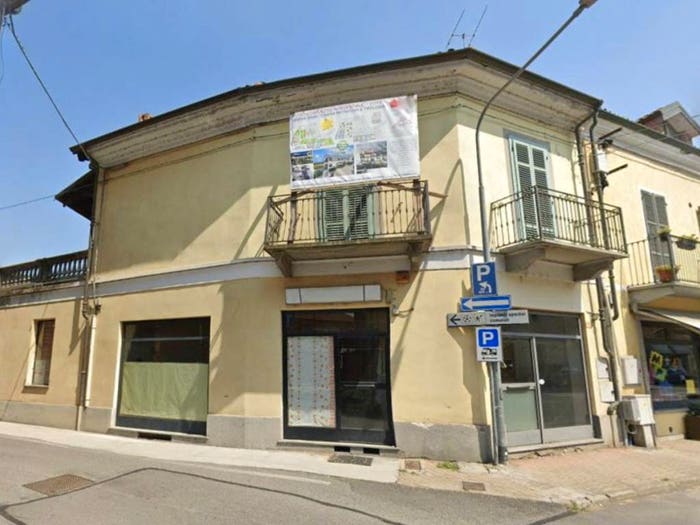 Casa con 6 locali in vendita in Via Enrico Fermivia A Diaz, Cavagnolo