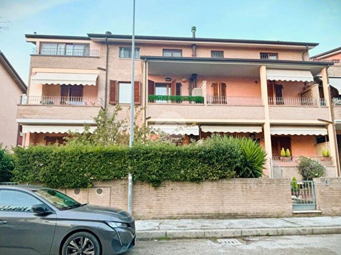 Appartamento quadrilocale in vendita in Via Monte Nerone, Poderino Trave, Fano