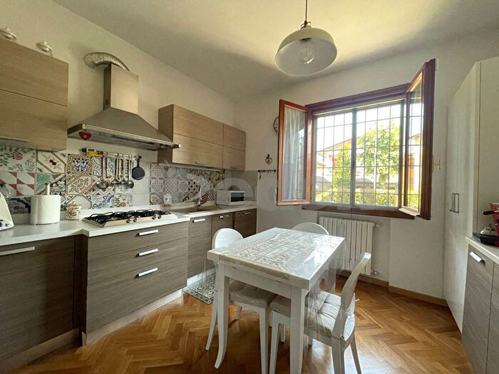 Casa con 6 locali in vendita in Via Redipuglia, La Grande, Nonantola