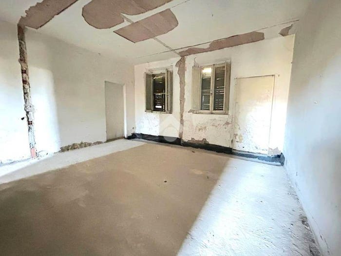 Casa trilocale in vendita in Via Modenese, Cireglio, Pistoia