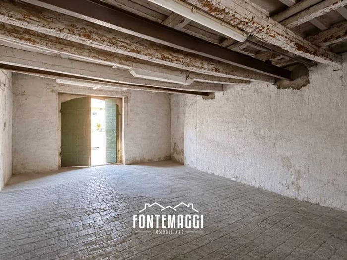 Casa trilocale in vendita in Via Monte Grappa, Passeggi Don Gentili, Fano