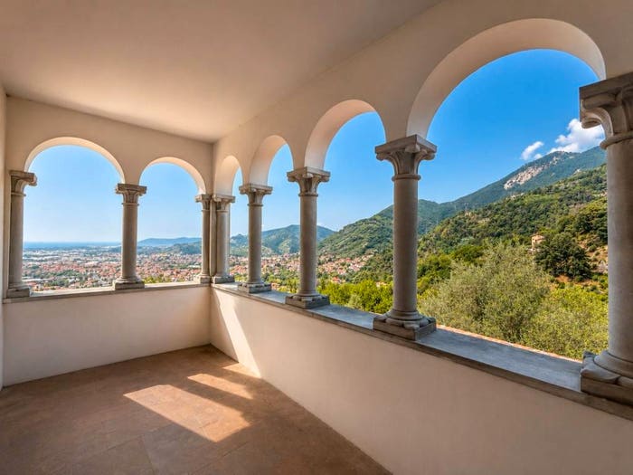 Casa con 6 locali in vendita in Via dei Colli, San Carlo Antona, Massa