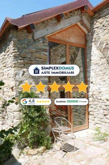 Casa con 6 locali in vendita in Vocabolo Cà Federico, Centro, Badia Tedalda
