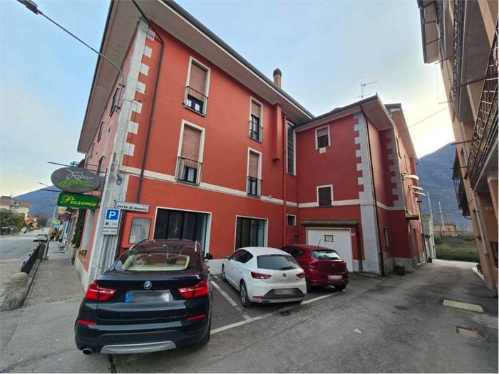 Appartamento quadrilocale in vendita in Via porto di megolo, Centro, Vogogna