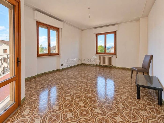 Appartamento trilocale in vendita in Via Ginna Marcelli, Centro, Sansepolcro