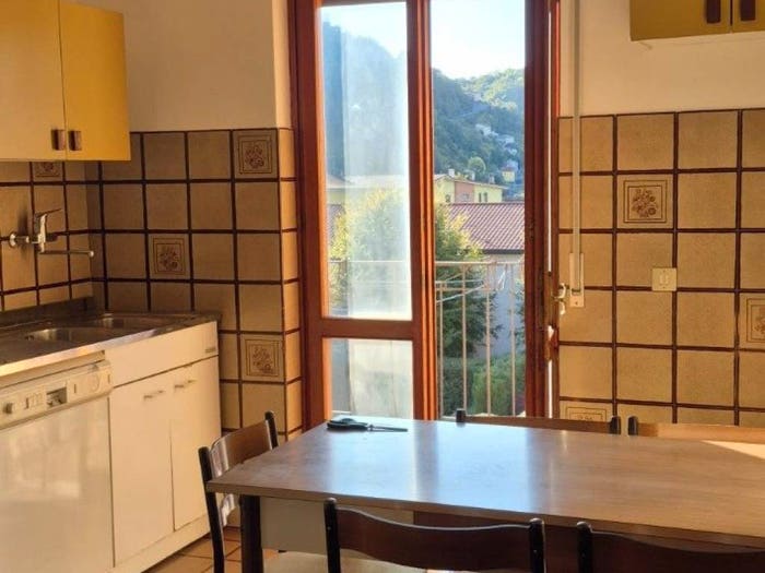 Appartamento con 6 locali in vendita in Via Giovanni Cracco, Centro, Valdagno