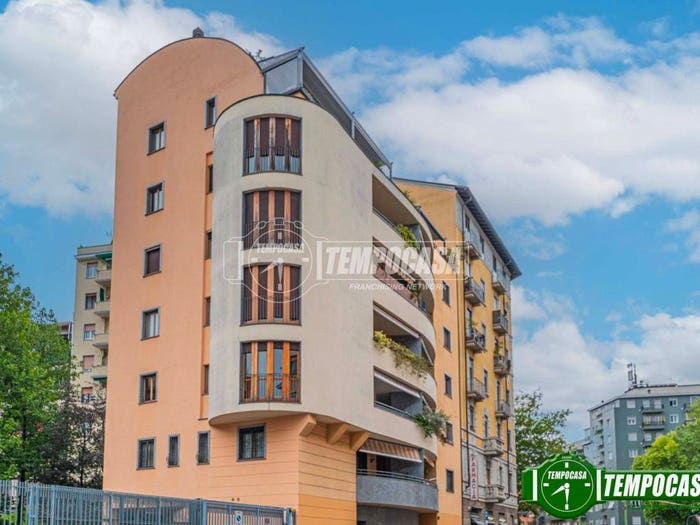 Appartamento quadrilocale in vendita in Via ALA, Istria, Milano