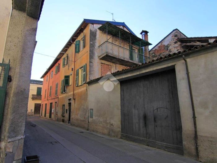 Casa quadrilocale in vendita in Via Desimoni, Centro, Gavi
