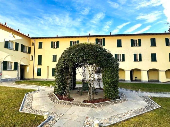 Appartamento trilocale in vendita in via roma, Pescate