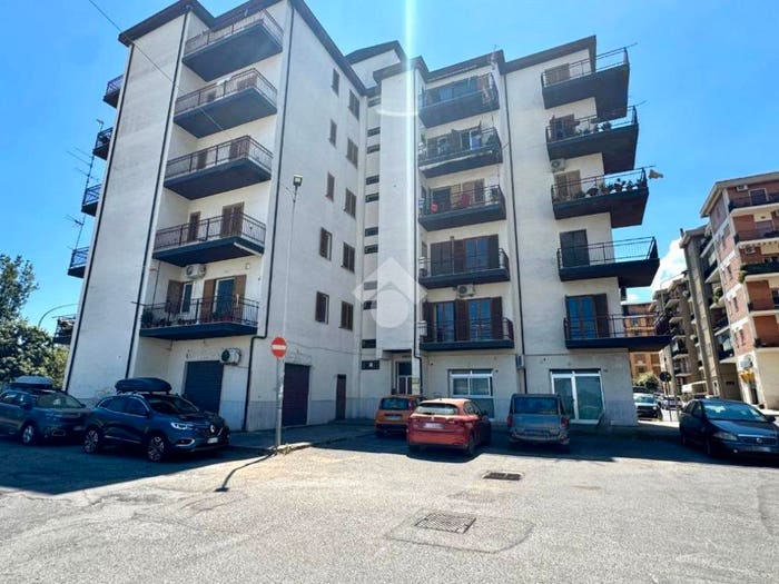 Appartamento quadrilocale in vendita in Piazza Leonardo da Vinci, Rossano Stazione, CoriglianoRossano