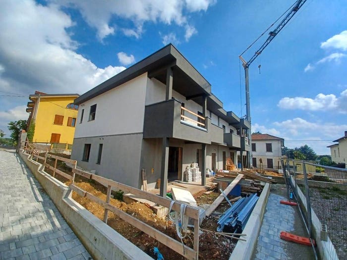 Appartamento trilocale in vendita in Via Arturo Toscanini, Cadorago Caslino Al Piano, Cadorago