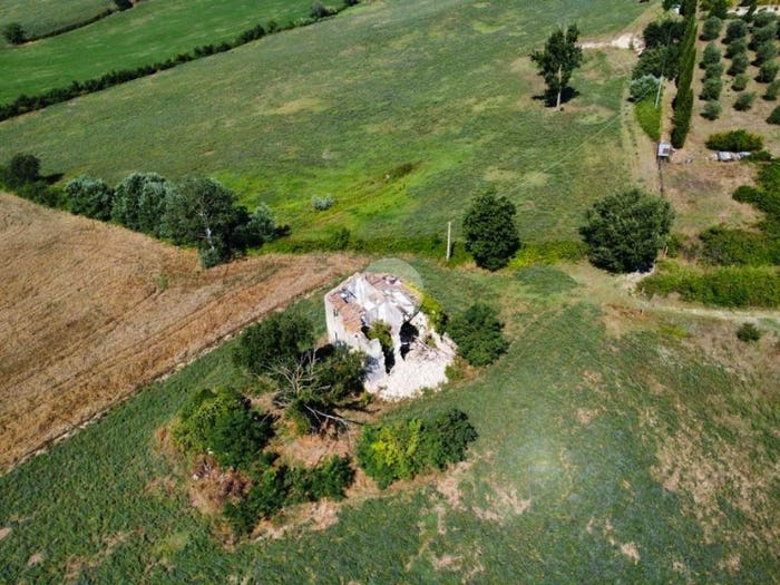 Casa quadrilocale in vendita in Vocabolo Colle Sala, Magliano Sabina