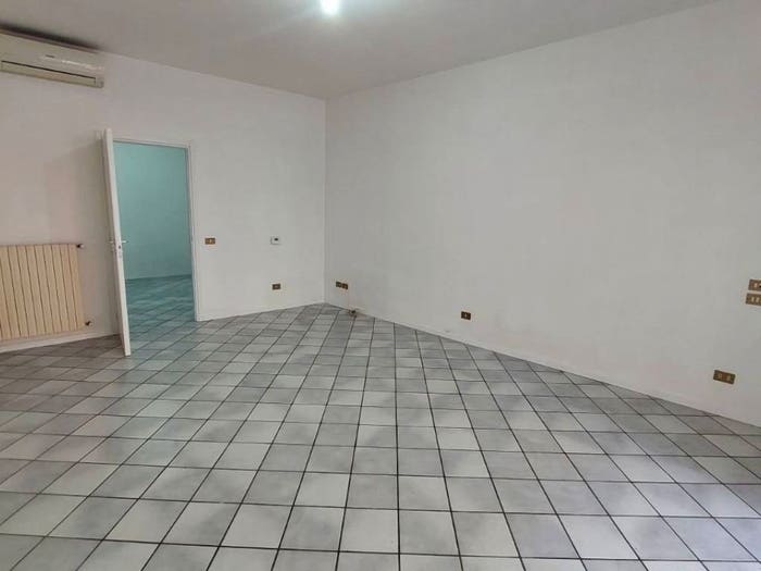 Appartamento bilocale in vendita in Corso Ubaldo Comandini, Centro Storico, Cesena