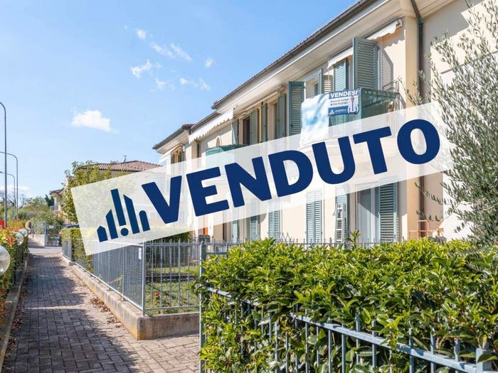 Appartamento con 6 locali in vendita in via montegallo, Offagna