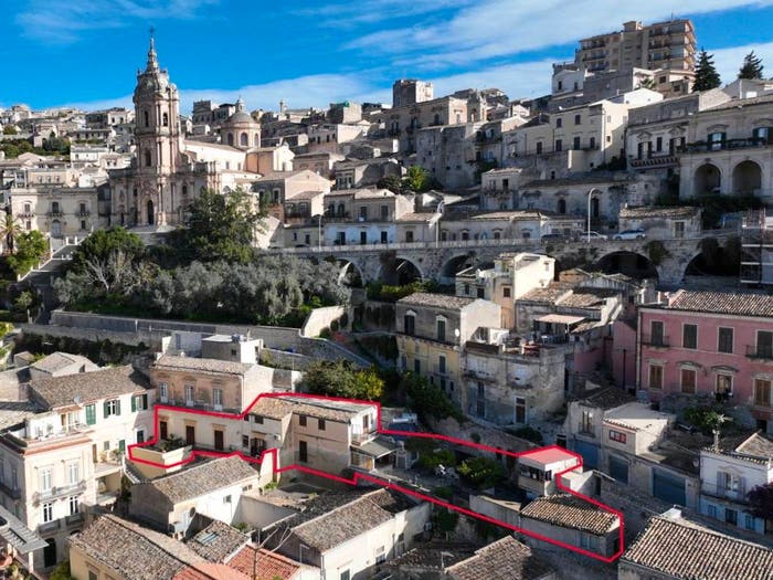 Casa con 6 locali in vendita in Corso Garibaldi, Modica Alta, Modica