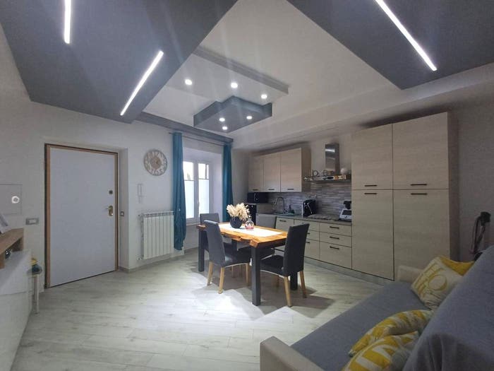 Appartamento quadrilocale in vendita in Via Roma, Arlena di Castro