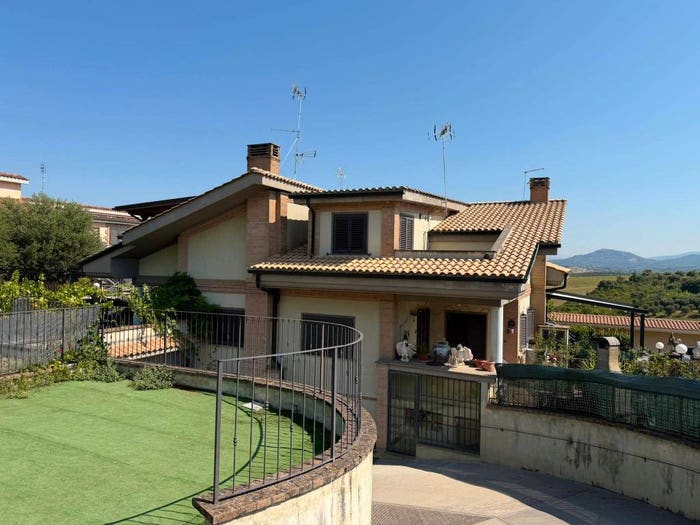 Casa quadrilocale in vendita in Via Danimarca, Marco Simone, Guidonia Montecelio