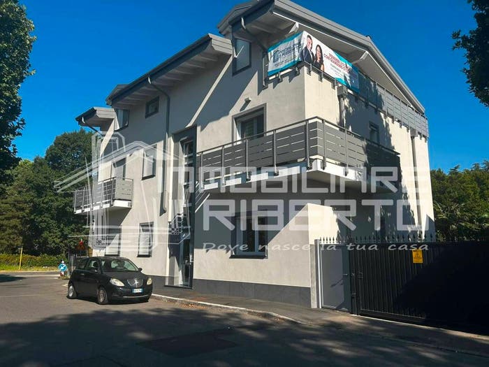 Appartamento trilocale in vendita in Via Baraggiole, Calderara, Paderno Dugnano