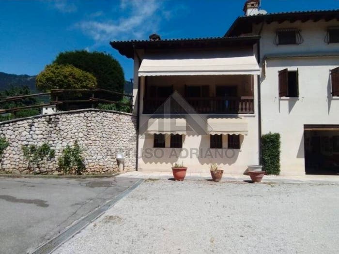 Casa con 5 locali in vendita in Pieve del Grappa