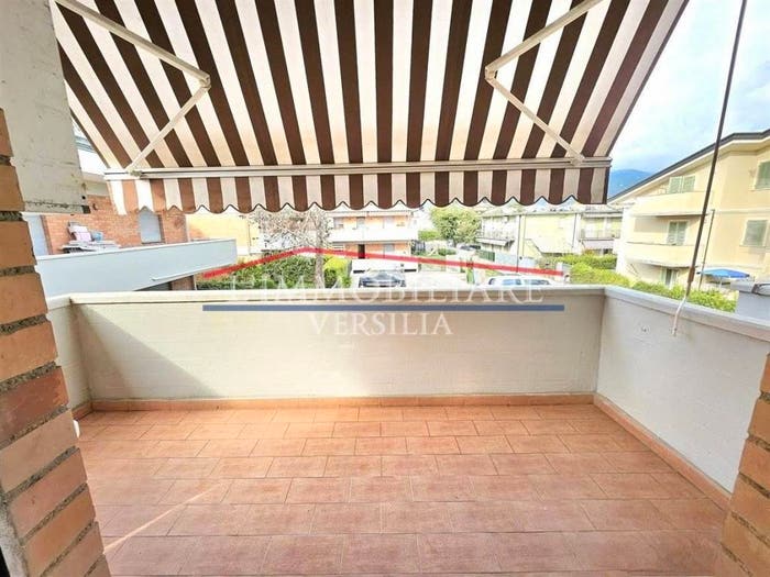 Appartamento quadrilocale in vendita in Via Fonda, Marina di Massa Centro, Massa