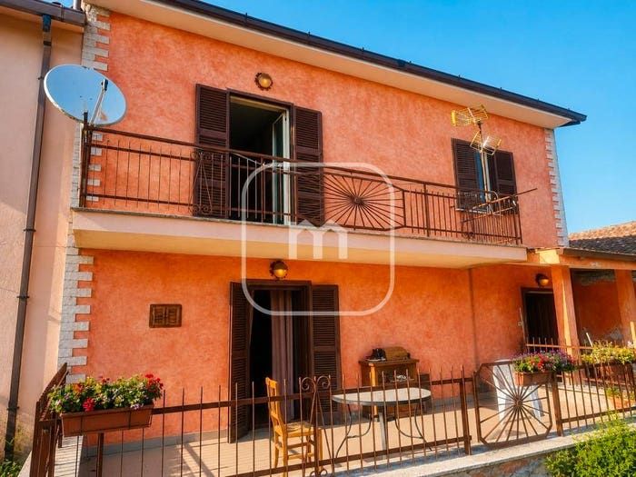 Casa quadrilocale in vendita in Via Quadrelle, Centro, Palestrina