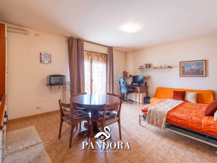 Appartamento monolocale in vendita in Via Alberone, Semicentro Ospedale, Gallarate