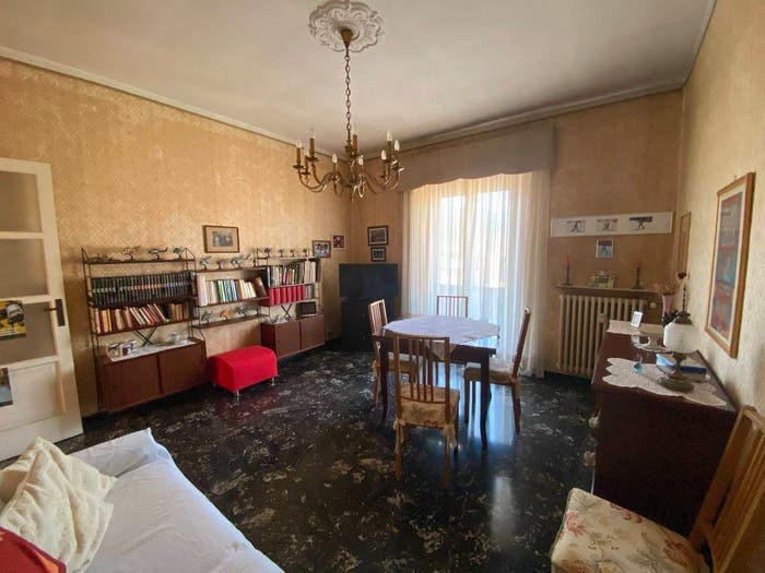Appartamento trilocale in vendita in Via Gio Batta Roggerone, Rivarolo, Genova