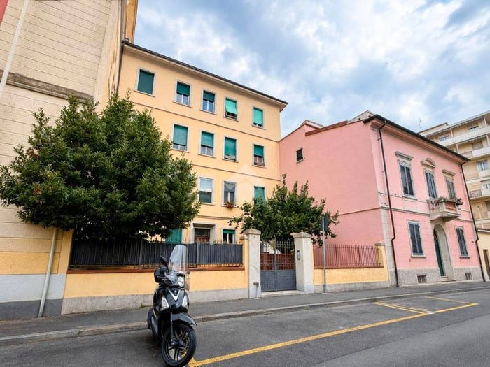 Appartamento quadrilocale in vendita in Via Paolo Lilla, Zola Galilei, Livorno