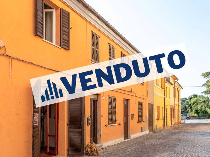 Casa con 5 locali in vendita in Via Mura Orientali, Centro, Santa Maria Nuova