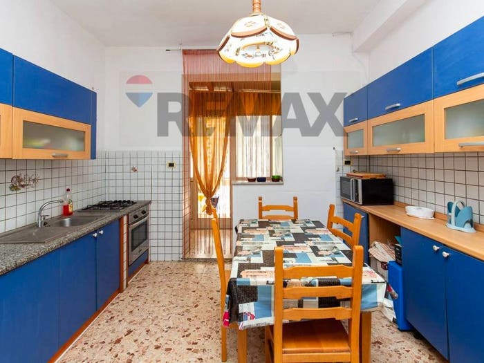 Appartamento con 6 locali in vendita in Via Pietro Mascagni, San Giovanni Tupparello, Acireale