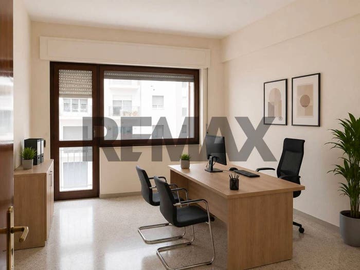 Appartamento con 6 locali in vendita in corso garibaldi, Centro Storico, Benevento
