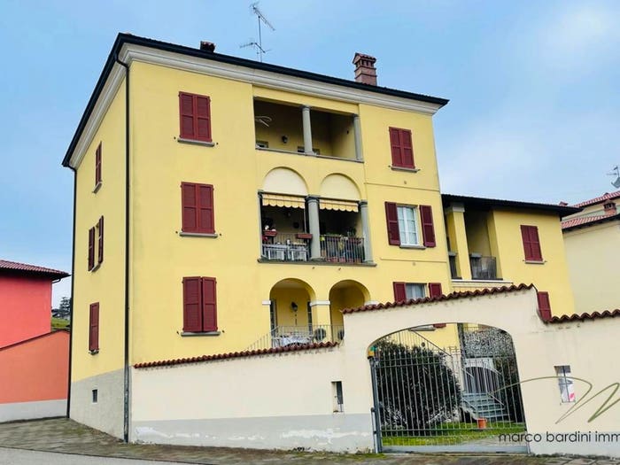 Appartamento quadrilocale in vendita in Riccò, Fornovo di Taro