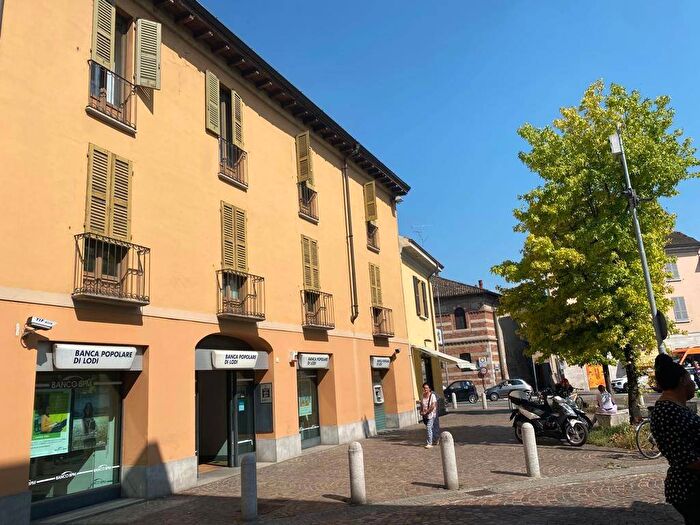 Appartamento bilocale in vendita in Piazza Barzaghi, Città Bassa Laghi, Lodi