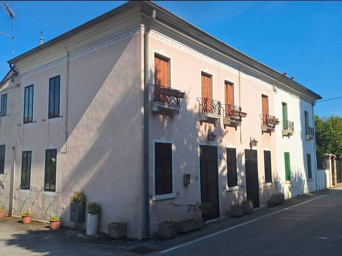 Casa con 6 locali in vendita in Centro, Boara Pisani