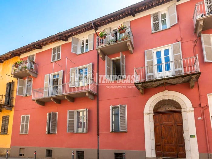 Appartamento con 5 locali in vendita in Via Giovenale Ancina, Centro, Fossano
