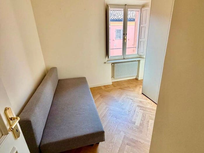Appartamento quadrilocale in affitto in Via dei Servi, Centro Storico, Modena