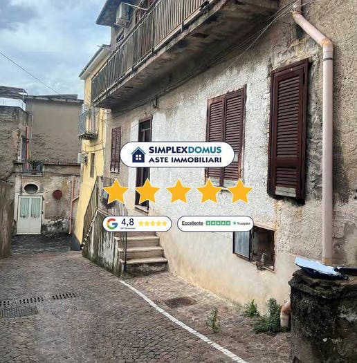 Casa con 6 locali in vendita in Vico Madonna delle Grazie, Liveri