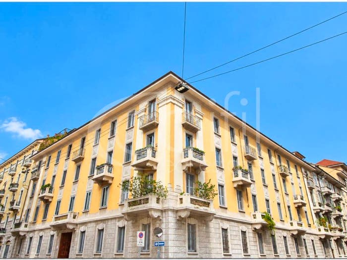 Appartamento quadrilocale in vendita in Via Giulio Uberti, Indipendenza, Milano