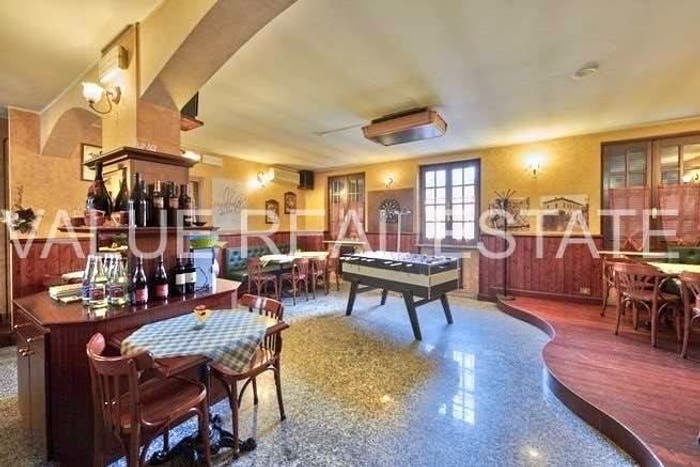 Casa con 6 locali in vendita in via san giorgio, Centro, Gazzada Schianno