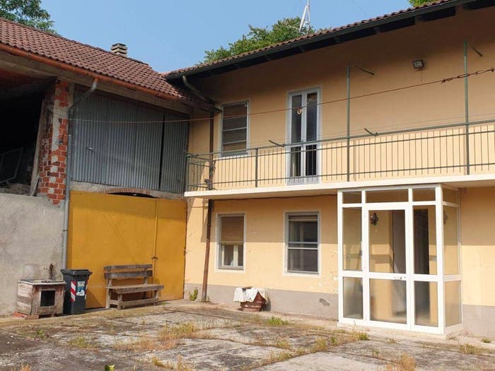 Casa con 6 locali in vendita in Via Camillo Benso Conte di Cavour, Gabiano