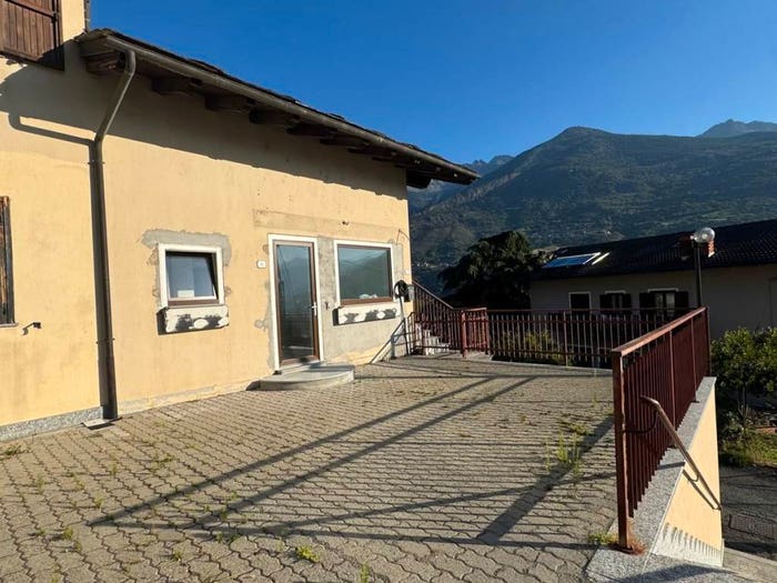 Appartamento trilocale in vendita in Frazione Neyran Dessus, Neyran Etabloz, Brissogne