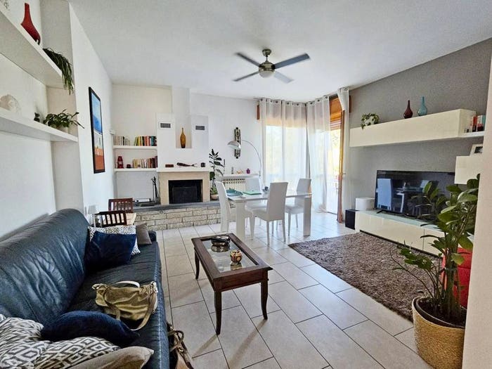 Appartamento quadrilocale in vendita in Via Unità d'Italia, San Martino della Battaglia, Desenzano del Garda