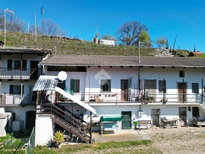 Casa bilocale in vendita in Via Comba Carle, Barge