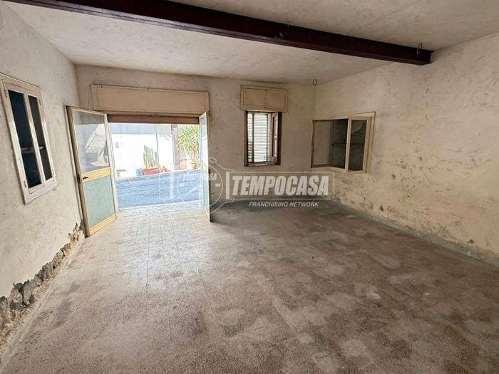 Appartamento trilocale in vendita in Via Giuseppe Verdi, Centro, Albanella