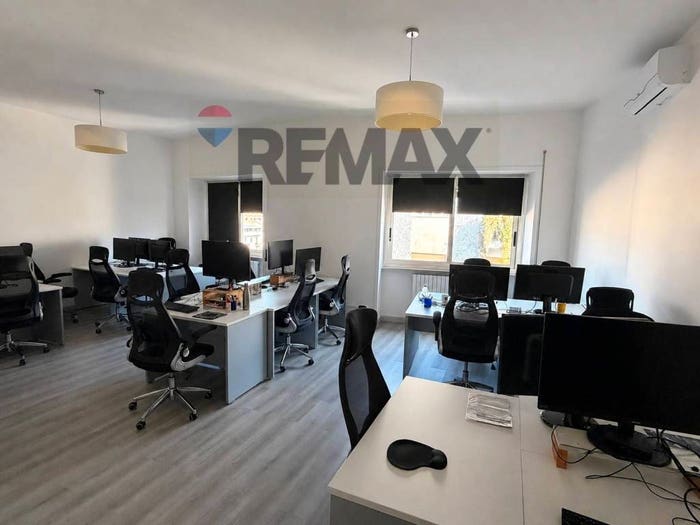 Appartamento con 6 locali in vendita in Viale della Repubblica, Centro, Cosenza