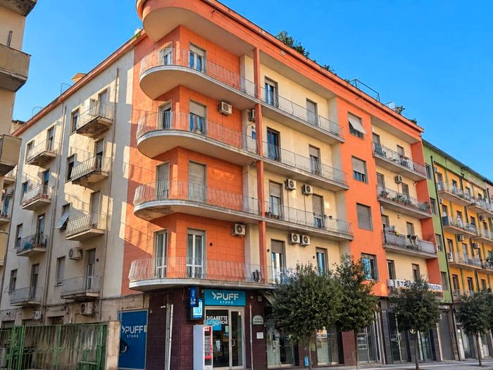 Appartamento con 6 locali in vendita in Via Gregorio Caloprese, Centro, Cosenza
